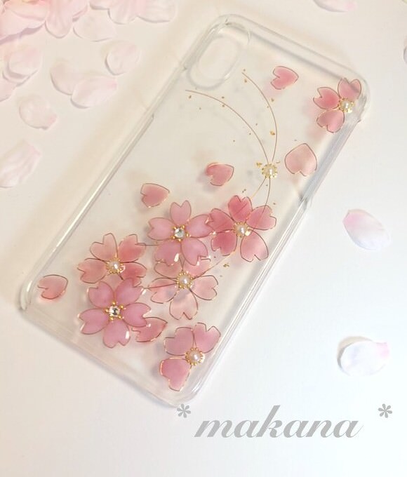 makana 春風舞い散る桜のスマホケース